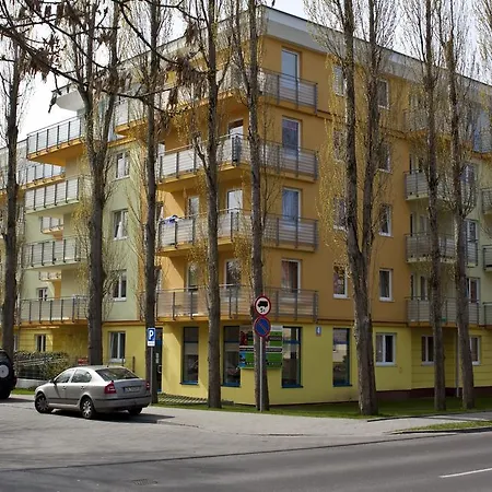 Apartment 100-sio