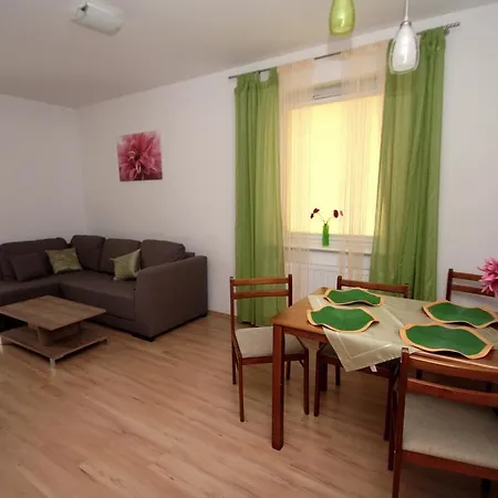 100-sio Apartment