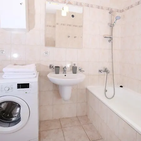 100-sio Apartmán