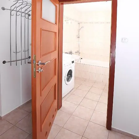 100-sio Apartment
