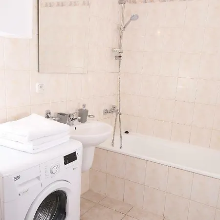 100-sio Apartment
